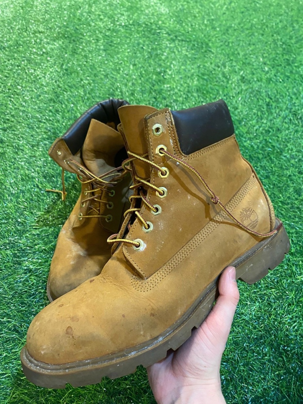 Timberland classic 6 inch premium waterproof boots size 10.5 men’s